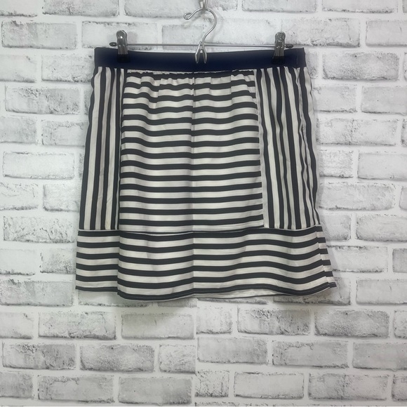 NEW Rhyme Los Angeles Vertical/Horizontal Stripes Lined Mini Skirt Large - Picture 2 of 10